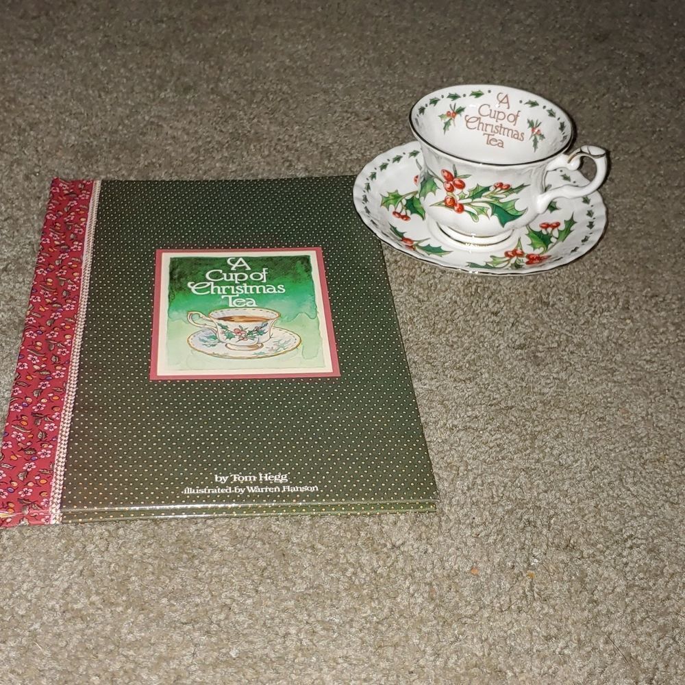 Waldman House  3 pc set Book, Footed Cup & Saucer Set A Cup of Christmas Tea